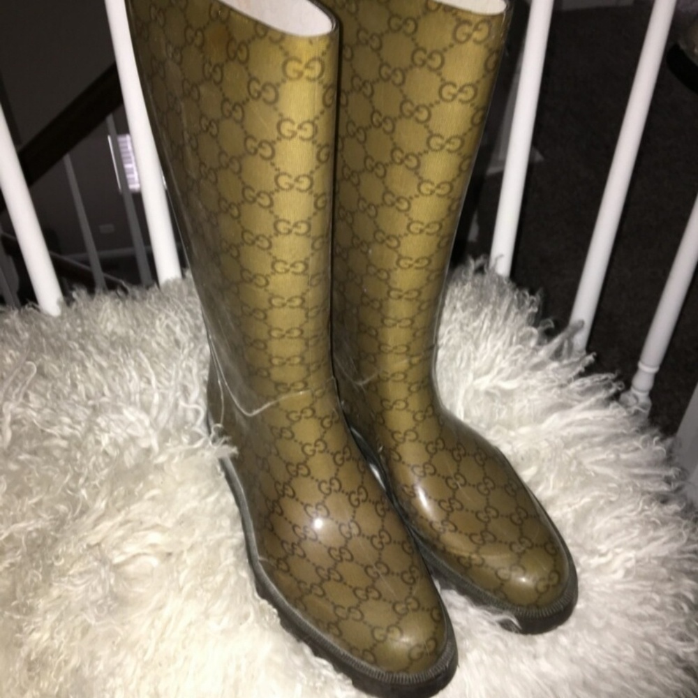 Gucci rain boots